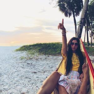 Meet your Posher, Posh